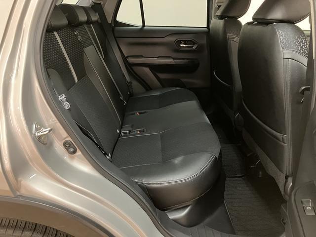 ロッキープレミアムＧ　ＨＥＶ　純正ナビ／バックカメラ／ＥＴＣ走行３，１ｋｍ／純正ナビ／バックカメラ／ＥＴＣ／バックカメラ／クルーズコントロール／シートヒーター（前席）／ＵＳＢ端子／キーフリーシステム／ＬＥＤヘッドライト・フォグランプ／アルミホイール／（大阪府）の中古車