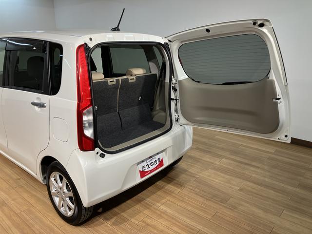 ムーヴX SA/1年間走行距離無制限保証/ナビ車検整備渡し 1年間走行距離無制限保証 ナビ ETC キーフリーシステム 電動格納ミラー オートエアコン オートライト プッシュボタンスタート エコアイドル 純正アルミホイール USB対応(大阪府)の中古車