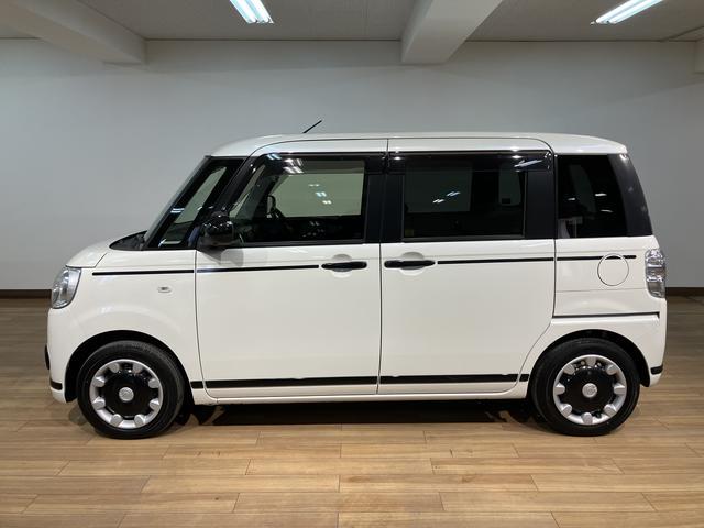 ムーヴキャンバスＧブラックアクセントＶＳ　ＳＡIII／走行１．１万ｋｍ／ナビ走行１．１万ｋｍ／ナビゲーション／パノラマモニター／ステアリングスイッチ／ＥＴＣ／前後ドラレコ／運転席シートヒーター／両側パワースライドドア／ＬＥＤヘッドライト・フォグ／オートエアコン／キーフリー（大阪府）の中古車