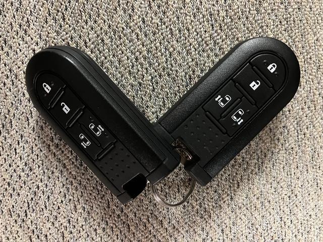 ムーヴキャンバスＸ　ＳＡIII／０．６万ｋｍ／ナビ／バックカメラ／ドラレコ１年間走行距離無制限保証／ナビゲーション／バックカメラ／ステアリングスイッチ／前後ドラレコ／両側パワースライドドア／オートエアコン／キーフリー／オートライト／運転席シートリフター／アイドリングストップ（大阪府）の中古車