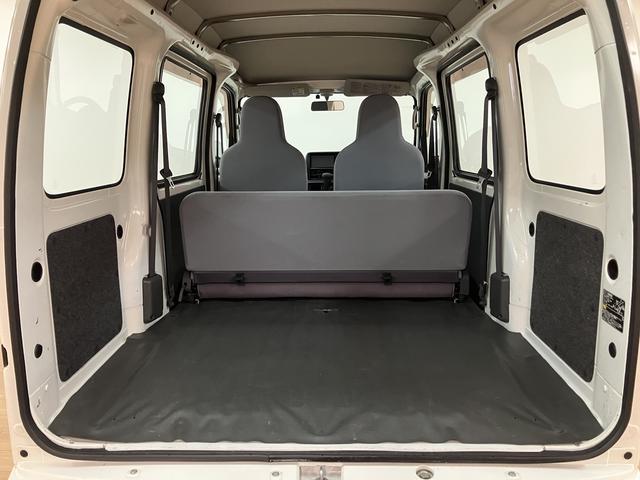 ハイゼットカーゴスペシャル 車検整備渡 純正ナビ ETC 認定中古車車検整備渡 純正ナビ Bluetooth対応 CD/DVD対応 フルセグTV ETC車載器 ラバーマット 認定中古車 1年間走行距離無制限保証 弊社整備点検履歴有 マニュアルエアコン(大阪府)の中古車