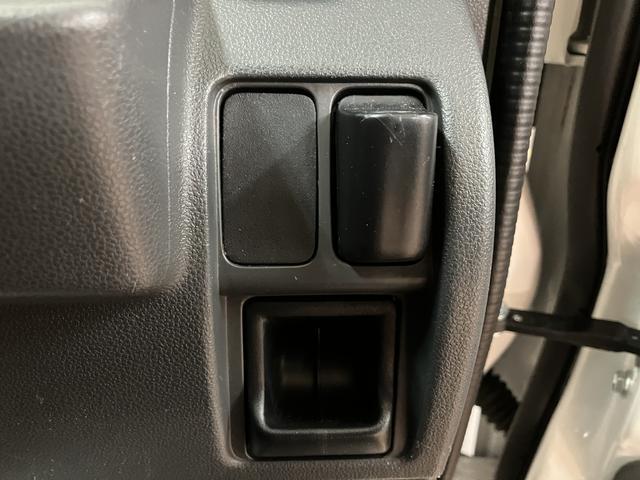 ハイゼットカーゴスペシャル 車検整備渡 純正ナビ ETC 認定中古車車検整備渡 純正ナビ Bluetooth対応 CD/DVD対応 フルセグTV ETC車載器 ラバーマット 認定中古車 1年間走行距離無制限保証 弊社整備点検履歴有 マニュアルエアコン(大阪府)の中古車