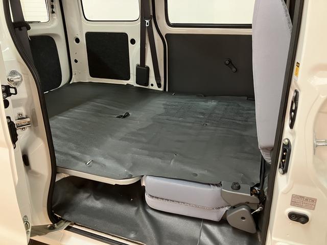 ハイゼットカーゴスペシャル 車検整備渡 純正ナビ ETC 認定中古車車検整備渡 純正ナビ Bluetooth対応 CD/DVD対応 フルセグTV ETC車載器 ラバーマット 認定中古車 1年間走行距離無制限保証 弊社整備点検履歴有 マニュアルエアコン(大阪府)の中古車