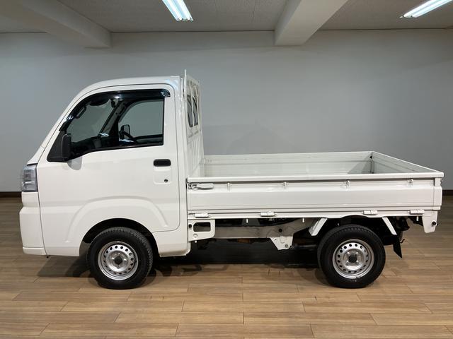 ハイゼットトラックスタンダード/1年間走行距離無制限保証/2.3万km/ナビ1年間走行距離無制限保証/走行2.3万km/CVT車/ナビゲーション/ETC/USBアダプター/スマートアシスト/クリアランスソナー/エアコン/パワステ/3方開(大阪府)の中古車