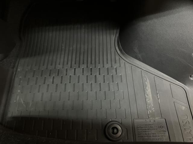 ハイゼットカーゴクルーズ／Ｒ６年式／走行３７９Ｋｍ／電格ミラー／キーフリーＲ６年式／走行３７９Ｋｍ／スマートアシスト／電動格納ミラー／パワーウィンドー／エアコン／パワステ／クリアランスソナー／キーフリー／アイドリングストップ（大阪府）の中古車