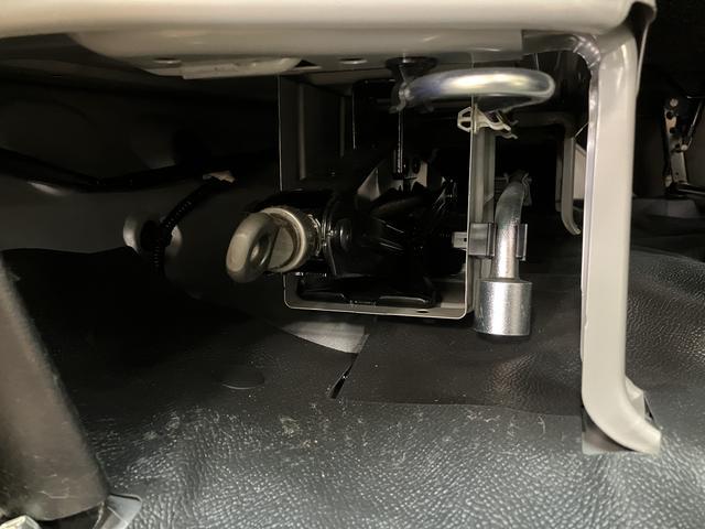 ハイゼットカーゴDX 衝突支援ブレーキ 誤発信抑制制御機能 エコアイドル衝突支援ブレーキ 誤発信抑制制御機能 オートハイビーム コーナーセンサー エコアイドル パワーウィンドウ キーレスエントリー CVT車 AM/FMチューナー 車線逸脱警報機能 マニュアルエアコン(大阪府)の中古車