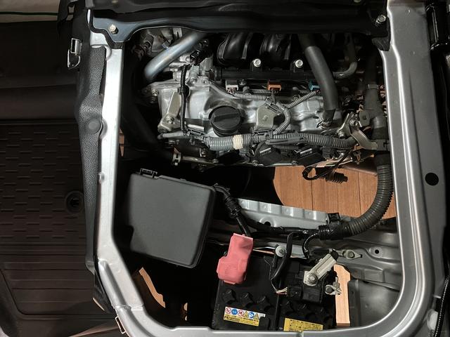 ハイゼットカーゴDX 衝突支援ブレーキ 誤発信抑制制御機能 エコアイドル衝突支援ブレーキ 誤発信抑制制御機能 オートハイビーム コーナーセンサー エコアイドル パワーウィンドウ キーレスエントリー CVT車 AM/FMチューナー 車線逸脱警報機能 マニュアルエアコン(大阪府)の中古車