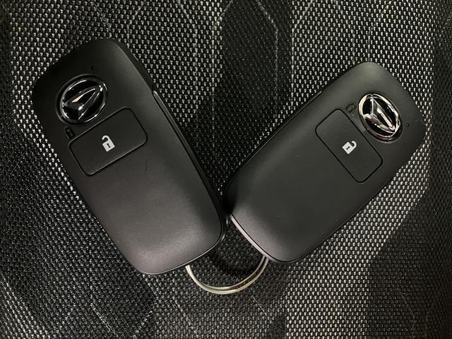 タフトＧ　ダーククロムベンチャー／Ｒ７年式／４ｋｍ／ナビ／クルコンＲ７年式／走行４ｋｍ／ナビゲーション／バックカメラ／ステアリングスイッチ／クルーズコントロール／前席シートヒーター／電動パーキングブレーキ／ＬＥＤヘッドライト・フォグランプ／オートエアコン／キーフリー（大阪府）の中古車