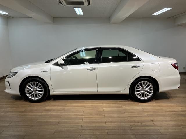 アルティスハイブリッド　Ｇパッケージ／走行４．６万ｋｍ／ナビ／クルコン１年間走行距離無制限保証／走行４．６万ｋｍ／ナビゲーション／バックカメラ／ステアリングスイッチ／ＥＴＣ／ドライブレコーダー／クルーズコントロール／ＬＥＤヘッドライト／オートエアコン／キーフリー（大阪府）の中古車