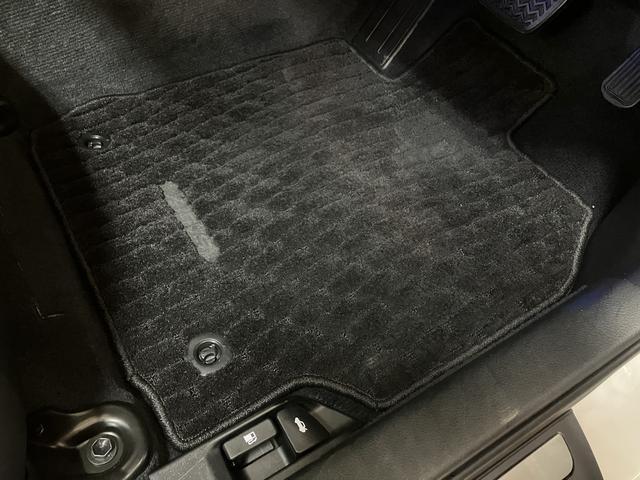 アルティスハイブリッド　Ｇパッケージ／走行４．６万ｋｍ／ナビ／クルコン１年間走行距離無制限保証／走行４．６万ｋｍ／ナビゲーション／バックカメラ／ステアリングスイッチ／ＥＴＣ／ドライブレコーダー／クルーズコントロール／ＬＥＤヘッドライト／オートエアコン／キーフリー（大阪府）の中古車