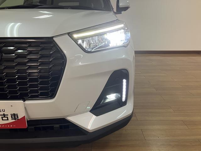 ロッキープレミアムＧ　ＨＥＶ／９インチＤＡ／Ｐモニター／クルコン９インチディスプレイオーディオ／パノラマモニター／ステアリングスイッチ／クルーズコントロール／前席シートヒーター／ＵＳＢ・ＨＤＭＩアダプター／ＬＥＤヘッドライト・フォグランプ／アルミ／キーフリー（大阪府）の中古車