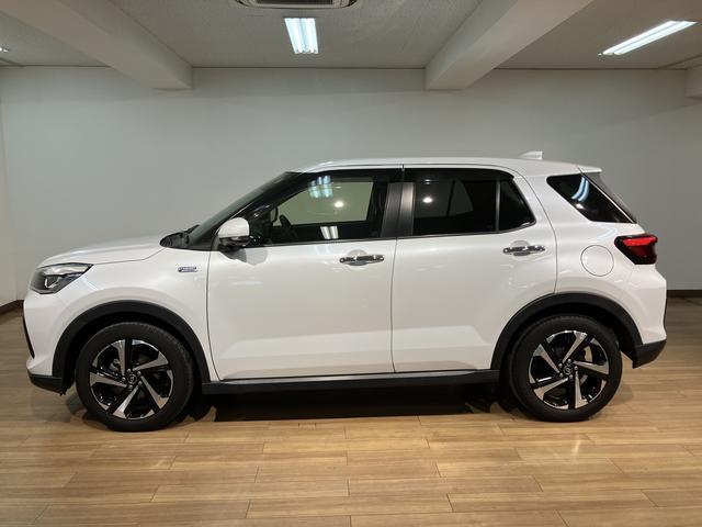 ロッキープレミアムＧ　ＨＥＶ／９インチＤＡ／Ｐモニター／クルコン９インチディスプレイオーディオ／パノラマモニター／ステアリングスイッチ／クルーズコントロール／前席シートヒーター／ＵＳＢ・ＨＤＭＩアダプター／ＬＥＤヘッドライト・フォグランプ／アルミ／キーフリー（大阪府）の中古車