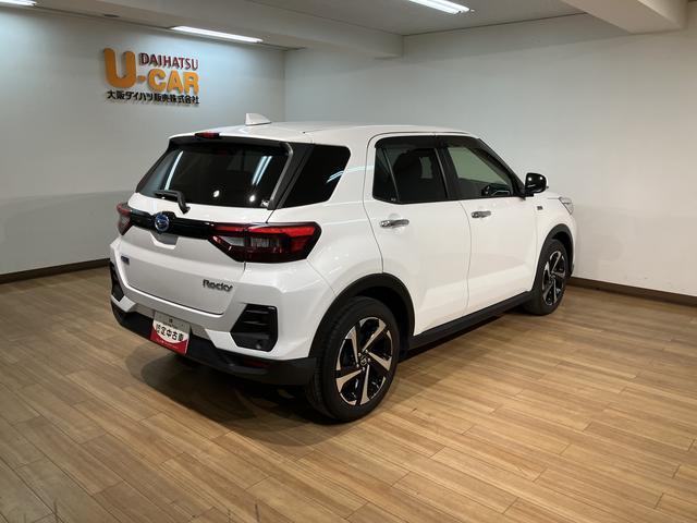 ロッキープレミアムＧ　ＨＥＶ／９インチＤＡ／Ｐモニター／クルコン９インチディスプレイオーディオ／パノラマモニター／ステアリングスイッチ／クルーズコントロール／前席シートヒーター／ＵＳＢ・ＨＤＭＩアダプター／ＬＥＤヘッドライト・フォグランプ／アルミ／キーフリー（大阪府）の中古車