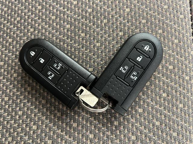 タントＸリミテッドＳＡIII／１．８万ｋｍ／８インチナビ／パノラマ１年間走行距離無制限保証／８インチナビ／パノラマモニター／ステアリングスイッチ／ＥＴＣ／ドライブレコーダー／運転席シートヒーター／両側パワースライドドア／ＬＥＤヘッドライト／オートエアコン／キーフリー（大阪府）の中古車