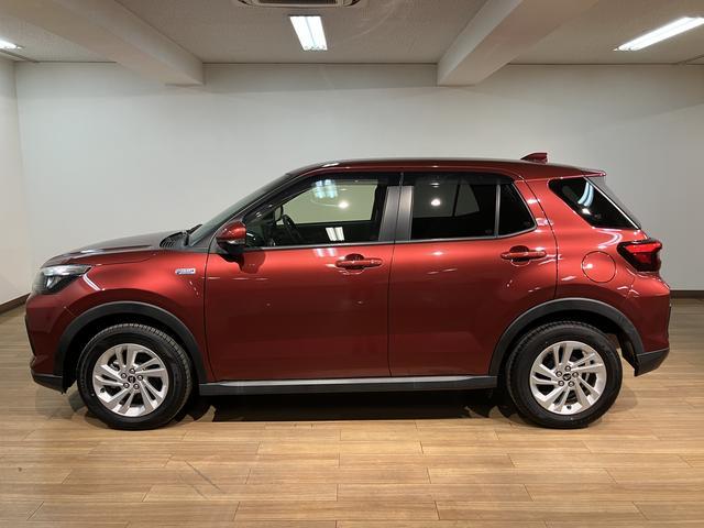 ロッキーX HEV/走行0.1万km/CDチューナー/キーフリー走行0.1万km/1年間走行距離無制限保証/ハイブリッド車/CDチューナー/USBアダプター/電動パーキングブレーキ/LEDヘッドライト/アルミホイール/オートエアコン/キーフリー/(大阪府)の中古車