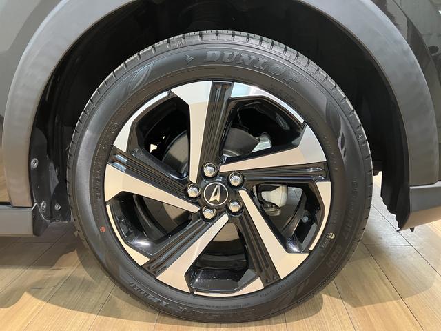 ロッキープレミアムＧ　ＨＥＶ／１．０万ｋｍ／９インチナビ／クルコン走行１．０万ｋｍ／９インチナビ／パノラマモニター／ＥＴＣ／前後ドラレコ／クルーズコントロール／ＵＳＢ・ＨＤＭＩアダプター／前席シートヒーター／ＬＥＤヘッドライト・フォグ／オートエアコン／キーフリー（大阪府）の中古車