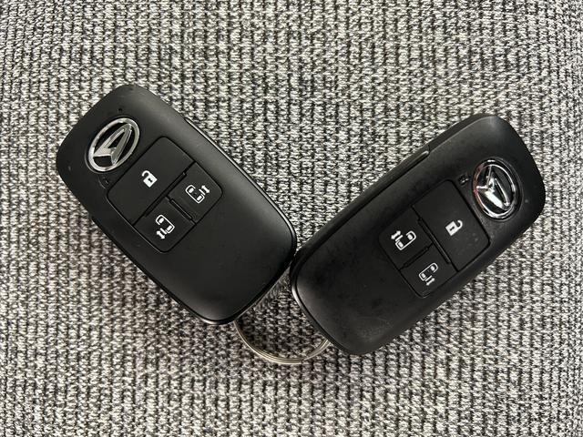 ムーヴキャンバスストライプスＧ／Ｒ７年式／走行０．７万ｋｍ／ナビ／ＰモニターＲ７年式／走行０．７万ｋｍ／ナビゲーション／パノラマモニター／ＥＴＣ／ナビ連動前後ドラレコ／前席シートヒーター／両側パワースライドドア／ＬＥＤヘッドライト・フォグランプ／オートエアコン／キーフリー（大阪府）の中古車