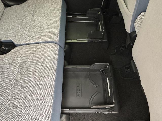 ムーヴキャンバスストライプスＧ／Ｒ７年式／走行０．７万ｋｍ／ナビ／ＰモニターＲ７年式／走行０．７万ｋｍ／ナビゲーション／パノラマモニター／ＥＴＣ／ナビ連動前後ドラレコ／前席シートヒーター／両側パワースライドドア／ＬＥＤヘッドライト・フォグランプ／オートエアコン／キーフリー（大阪府）の中古車