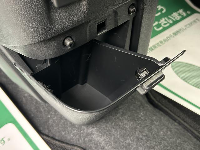 ムーヴキャンバスストライプスＧ／Ｒ７年式／走行０．７万ｋｍ／ナビ／ＰモニターＲ７年式／走行０．７万ｋｍ／ナビゲーション／パノラマモニター／ＥＴＣ／ナビ連動前後ドラレコ／前席シートヒーター／両側パワースライドドア／ＬＥＤヘッドライト・フォグランプ／オートエアコン／キーフリー（大阪府）の中古車