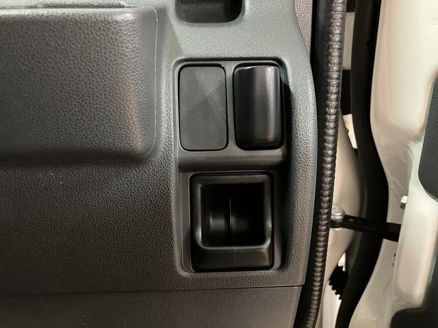 ハイゼットカーゴＤＸ／１年間走行距離無制限保証／ＥＴＣ／キーレスエントリー１年間走行距離無制限保証／４速ＡＴ車／ＡＭ・ＦＭチューナー／ＥＴＣ／前席パワーウインドー／スモークガラス／キーレスエントリー（大阪府）の中古車