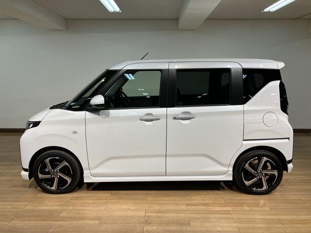 ムーヴＲＳ／０．６万ｋｍ／２５年モデルナビ／バックカメラ／クルコンＲ７年式／走行０．６万ｋｍ／２５年モデルナビ／バックカメラ／ステアリングスイッチ／クルーズコントロール／電動パーキングブレーキ／両側パワースライドドア／ＬＥＤヘッドライト・フォグランプ／キーフリー（大阪府）の中古車
