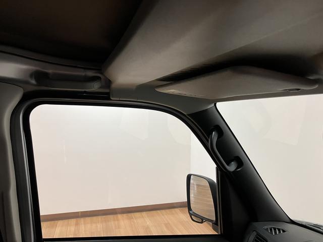 ハイゼットカーゴDX/R8年式/届出済未使用車/走行4km/キーレス届出済未使用車/R8年式/走行4km/AMFMチューナー/前席パワーウインドー/スモークガラス/キーレスエントリー/スマートアシスト/クリアランスソナー/アイドリングストップ/オートマチックハイビーム(大阪府)の中古車