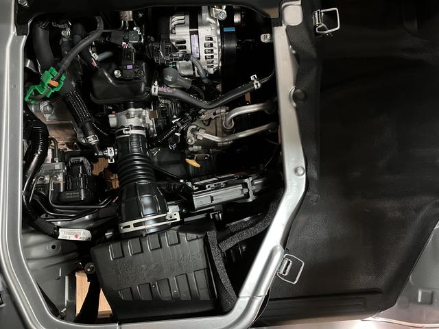 ハイゼットカーゴDX/R8年式/届出済未使用車/走行4km/キーレス届出済未使用車/R8年式/走行4km/AMFMチューナー/前席パワーウインドー/スモークガラス/キーレスエントリー/スマートアシスト/クリアランスソナー/アイドリングストップ/オートマチックハイビーム(大阪府)の中古車