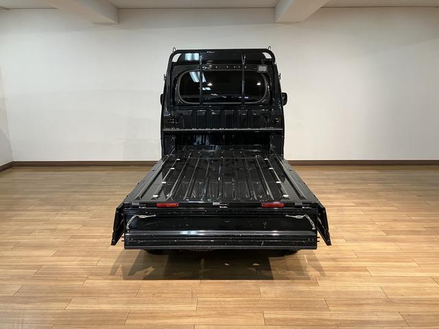 ハイゼットトラックジャンボエクストラ/CVT車/9インチDA/バックカメラ1年間走行距離無制限保証/CVT車/9インチディスプレイオーディオ/バックカメラ/ステアリングスイッチ/電動格納ミラー/パワーウィンドー/LEDヘッドライト・フォグランプ/作業灯/エアコン/パワステ(大阪府)の中古車