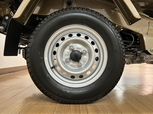 ハイゼットトラックジャンボエクストラ/R8年式/届出済未使用車/走行4km届出済未使用車/R8年式/走行4km/CVT車/4WD/LEDヘッドライト・フォグランプ/電動格納ミラー/パワーウィンドー/キーフリー/作業灯/スマートアシスト/クリアランスソナー/エコアイドル(大阪府)の中古車