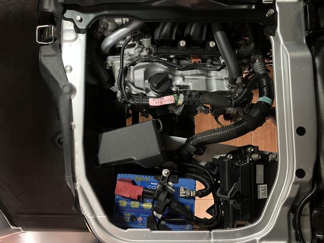 ハイゼットカーゴデラックスSAIII/1年間走行距離無制限保証/4速AT車1年間走行距離無制限保証/走行4.3万km/4速AT車/CDチューナー/前席パワーウインドー/スモークガラス/LEDヘッドライト/キーレスエントリー/スマートアシストIII/アイドリングストップ(大阪府)の中古車