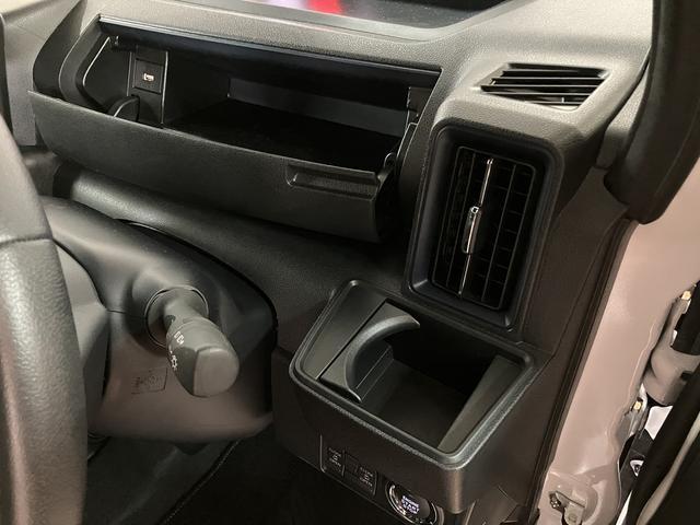 タントカスタムRS/走行1.0万km/パノラマモニター対応車走行1.0万km/パノラマモニター対応車/ステアリングスイッチ/前席シートヒーター/電動パーキングブレーキ/両側パワースライドドア/LEDヘッドライト・フォグランプ/オートエアコン/キーフリー(大阪府)の中古車