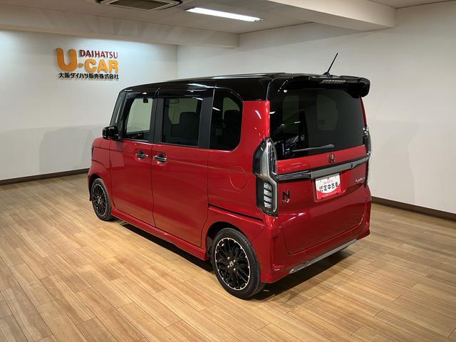 N−BOXカスタムLターボ/ホンダセンシング/9インチナビ/Bカメラ/クルコンホンダセンシング/9インチナビ/バックカメラ/ステアリングスイッチ/ETC/前後ドラレコ/クルーズコントロール/両側パワースライドドア/LEDヘッドライト/アルミホイール/オートエアコン/キーフリー(大阪府)の中古車