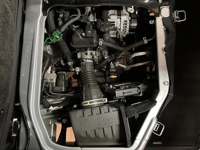 ハイゼットカーゴDX/走行0.7km/前席パワーウインドー/キーレス保証継承/走行0.7万km/AM・FMチューナー/前席パワーウインドー/スモークガラス/オートライト/クリアランスソナー/キーレスエントリー/アイドリングストップ/オートマチックハイビーム(大阪府)の中古車