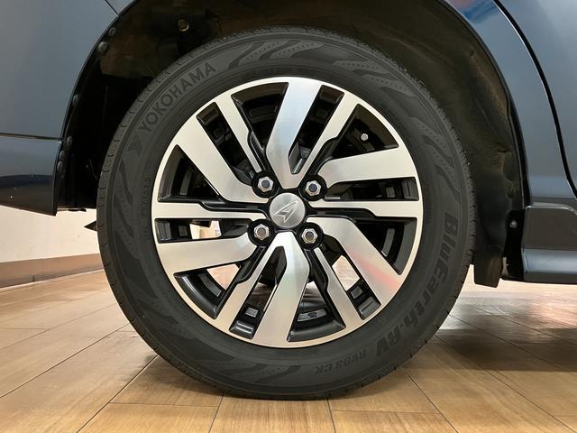 トールカスタムＧ　リミテッド　ＳＡIII／９インチナビ／クルコン１年間走行距離無制限保証／９インチナビ／パノラマモニター／ＥＴＣ／ドライブレコーダー／クルーズコントロール／前席シートヒーター／両側パワースライドドア／ＬＥＤヘッドライト・フォグランプ／キーフリー（大阪府）の中古車