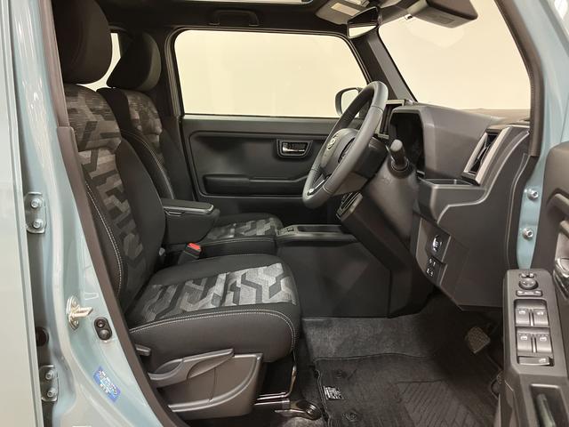タフトGターボ ダーククロムベンチャー/元試乗車/走行319km元弊社試乗車/走行319km/バックカメラ対応車/クルーズコントロール/前席シートヒーター/電動パーキングブレーキ/LEDヘッドライト・フォグランプ/アルミホイール/オートエアコン/キーフリー(大阪府)の中古車