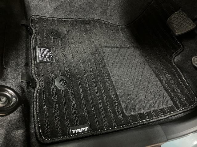 タフトGターボ ダーククロムベンチャー/元試乗車/走行319km元弊社試乗車/走行319km/バックカメラ対応車/クルーズコントロール/前席シートヒーター/電動パーキングブレーキ/LEDヘッドライト・フォグランプ/アルミホイール/オートエアコン/キーフリー(大阪府)の中古車
