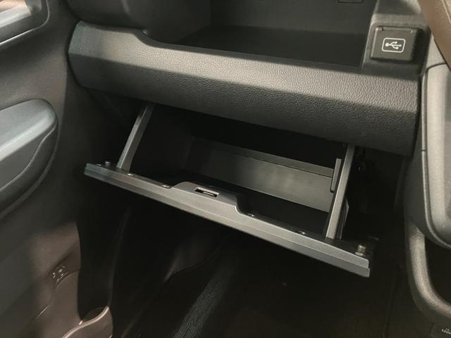 ムーヴＧ　フルセグナビ　バックカメラ　左側電動スライドドア　ＬＥＤ衝突被害軽減ブレーキ　コーナーセンサー　フルセグナビ　バックカメラ　ＤＶＤ再生　Ｂｌｕｅｔｏｏｔｈ　ＵＳＢ　左側電動スライドドア　ＬＥＤ　オートライト　オートエアコン　電動パーキングブレーキ（滋賀県）の中古車