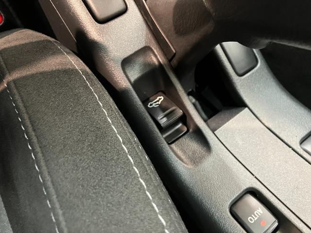 コペンＧＲスポーツ　フルセグナビ　レカロシート　ＢＢＳアルミＧＲ専用サスペンション　フルセグナビ　ＤＶＤ再生　Ｂｌｕｅｔｏｏｔｈ　ＵＳＢ　ドラレコ　ＭＯＭＯ製ハンドル　レカロシート　ＢＢＳ製アルミ　パドルシフト　シートヒーター　ＬＥＤ　オートエアコン　ターボ（滋賀県）の中古車