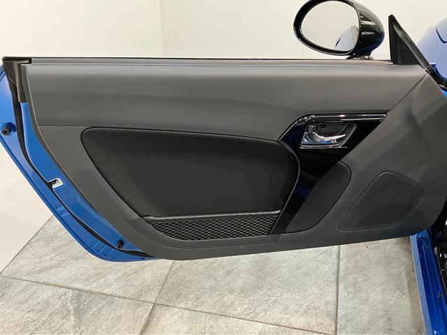 コペンＧＲスポーツ　フルセグナビ　レカロシート　ＢＢＳアルミＧＲ専用サスペンション　フルセグナビ　ＤＶＤ再生　Ｂｌｕｅｔｏｏｔｈ　ＵＳＢ　ドラレコ　ＭＯＭＯ製ハンドル　レカロシート　ＢＢＳ製アルミ　パドルシフト　シートヒーター　ＬＥＤ　オートエアコン　ターボ（滋賀県）の中古車