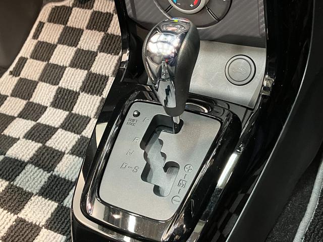 コペンＧＲスポーツ　フルセグナビ　レカロシート　ＢＢＳアルミＧＲ専用サスペンション　フルセグナビ　ＤＶＤ再生　Ｂｌｕｅｔｏｏｔｈ　ＵＳＢ　ドラレコ　ＭＯＭＯ製ハンドル　レカロシート　ＢＢＳ製アルミ　パドルシフト　シートヒーター　ＬＥＤ　オートエアコン　ターボ（滋賀県）の中古車