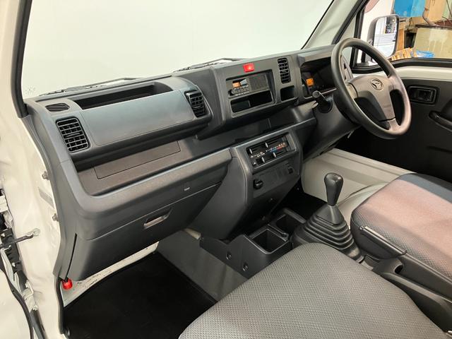 ハイゼットトラックスタンダード　２ＷＤ　５ＭＴ　ＡＭ／ＦＭラジオ５速マニュアルミッション車　ＡＭ／ＦＭラジオ　運転席エアバッグ　マニュアルエアコン　マニュアルレベリング　バッテリーカバー　ゲートプロテクター（滋賀県）の中古車