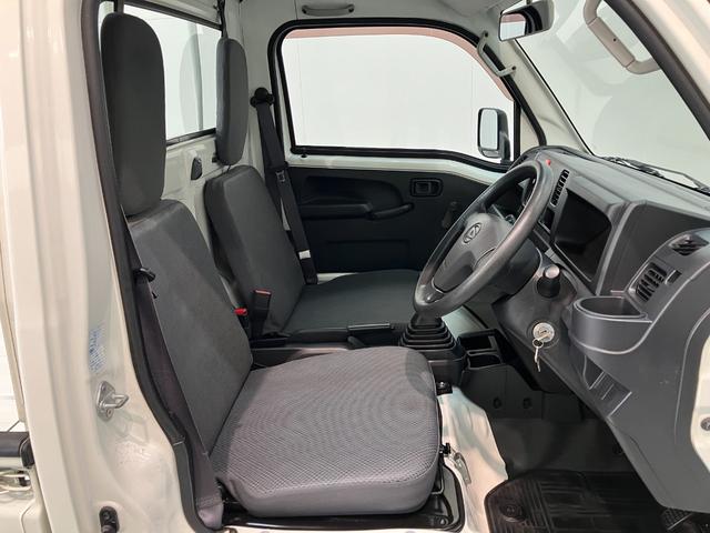 ハイゼットトラックスタンダード　２ＷＤ　５ＭＴ　ＡＭ／ＦＭラジオ５速マニュアルミッション車　ＡＭ／ＦＭラジオ　運転席エアバッグ　マニュアルエアコン　マニュアルレベリング　バッテリーカバー　ゲートプロテクター（滋賀県）の中古車