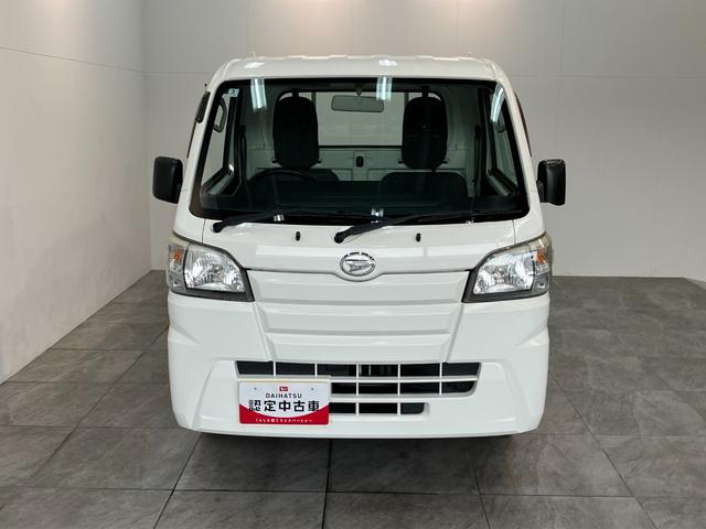 ハイゼットトラックスタンダード　２ＷＤ　５ＭＴ　ＡＭ／ＦＭラジオ５速マニュアルミッション車　ＡＭ／ＦＭラジオ　運転席エアバッグ　マニュアルエアコン　マニュアルレベリング　バッテリーカバー　ゲートプロテクター（滋賀県）の中古車