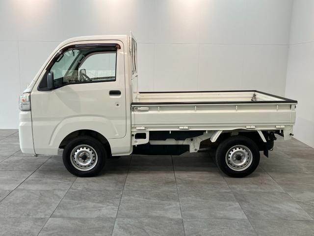 ハイゼットトラックスタンダード　２ＷＤ　５ＭＴ　ＡＭ／ＦＭラジオ５速マニュアルミッション車　ＡＭ／ＦＭラジオ　運転席エアバッグ　マニュアルエアコン　マニュアルレベリング　バッテリーカバー　ゲートプロテクター（滋賀県）の中古車