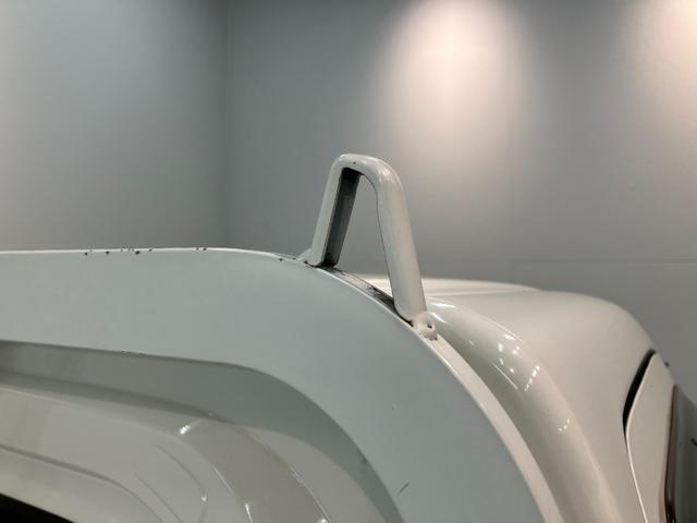 ハイゼットトラックスタンダード　２ＷＤ　５ＭＴ　ＡＭ／ＦＭラジオ５速マニュアルミッション車　ＡＭ／ＦＭラジオ　運転席エアバッグ　マニュアルエアコン　マニュアルレベリング　バッテリーカバー　ゲートプロテクター（滋賀県）の中古車