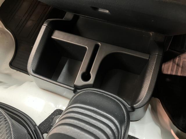 ハイゼットトラックスタンダード　２ＷＤ　５ＭＴ　ＡＭ／ＦＭラジオ５速マニュアルミッション車　ＡＭ／ＦＭラジオ　運転席エアバッグ　マニュアルエアコン　マニュアルレベリング　バッテリーカバー　ゲートプロテクター（滋賀県）の中古車