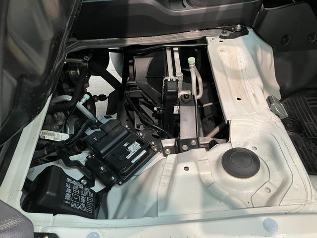 ハイゼットトラックスタンダード　２ＷＤ　５ＭＴ　ＡＭ／ＦＭラジオ５速マニュアルミッション車　ＡＭ／ＦＭラジオ　運転席エアバッグ　マニュアルエアコン　マニュアルレベリング　バッテリーカバー　ゲートプロテクター（滋賀県）の中古車