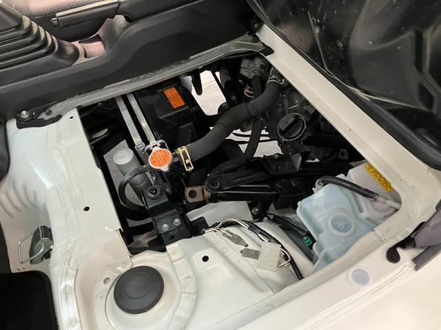 ハイゼットトラックスタンダード　２ＷＤ　５ＭＴ　ＡＭ／ＦＭラジオ５速マニュアルミッション車　ＡＭ／ＦＭラジオ　運転席エアバッグ　マニュアルエアコン　マニュアルレベリング　バッテリーカバー　ゲートプロテクター（滋賀県）の中古車