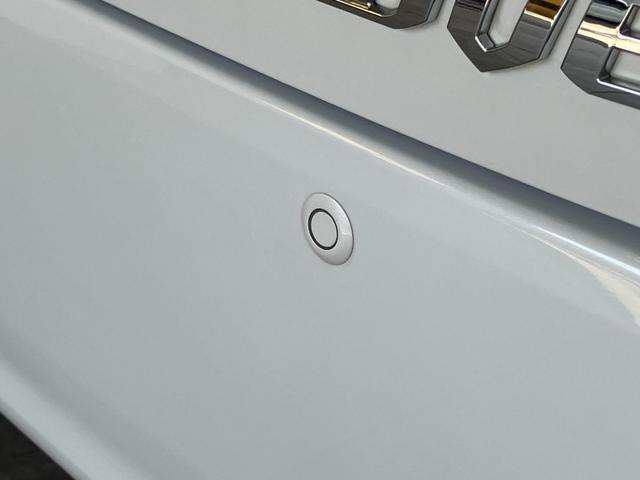 ムーヴＬ　ＳＡIII　ディスプレイオーディオ　Ｂカメラ　キーレス衝突被害軽減ブレーキ　ディスプレイオーディオ　ＤＶＤ再生　Ｂｌｕｅｔｏｏｔｈ　ＵＳＢ　バックカメラ　オートライト　マニュアルレベリング　キーレスエントリー　電動格納式ミラー　エコアイドル（滋賀県）の中古車