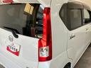 衝突被害軽減ブレーキ　ディスプレイオーディオ　ＤＶＤ再生　Ｂｌｕｅｔｏｏｔｈ　ＵＳＢ　バックカメラ　オートライト　マニュアルレベリング　キーレスエントリー　電動格納式ミラー　エコアイドル（滋賀県）の中古車